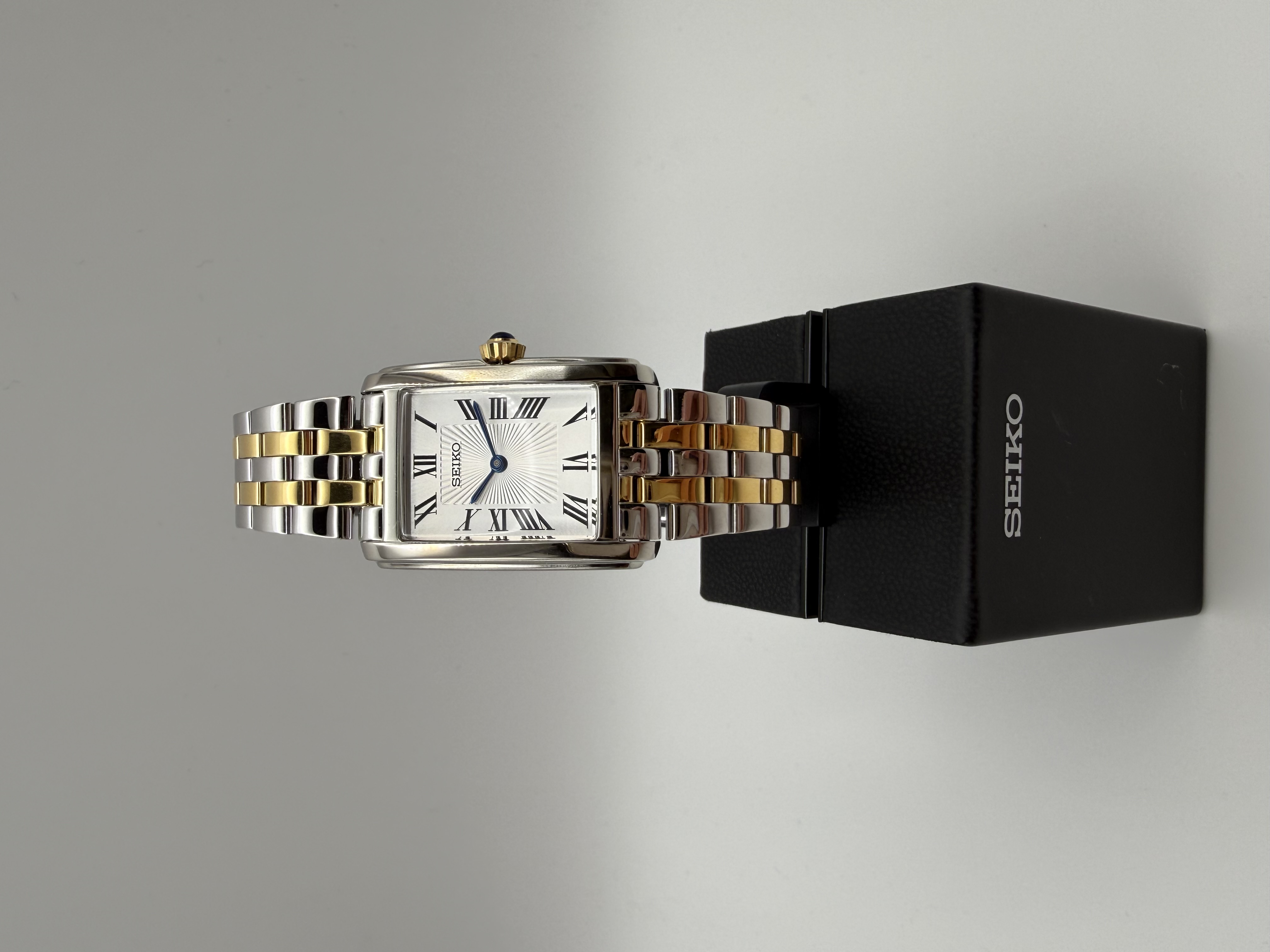 Seiko Damenuhr Quarz Bicolor 5 Bar rechteckiges Gehäuse römische Ziffern