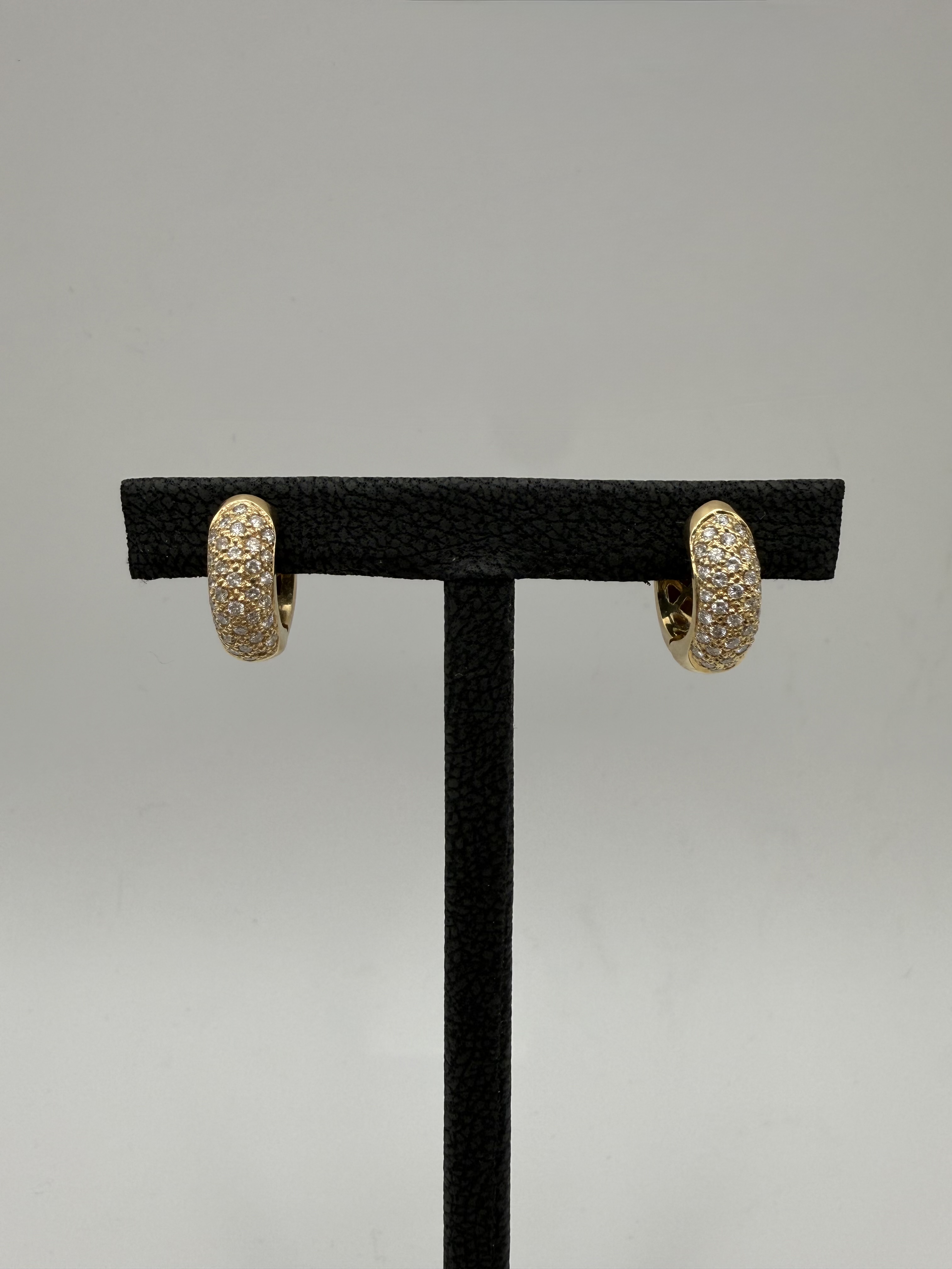 Creolen 585 Gelbgold mit Diamanten Pavé